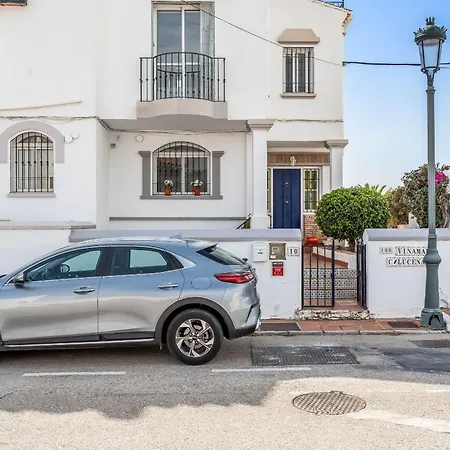 Chic Retreat With A Spacious Garden, Near Burriana Holiday home Nerja