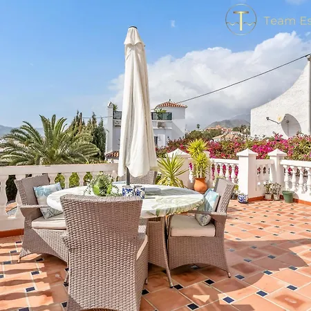Chic Retreat With A Spacious Garden, Near Burriana Holiday home *