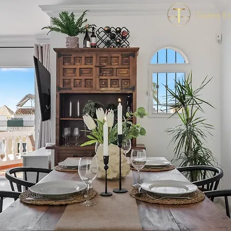 Chic Retreat With A Spacious Garden, Near Burriana Holiday home Nerja